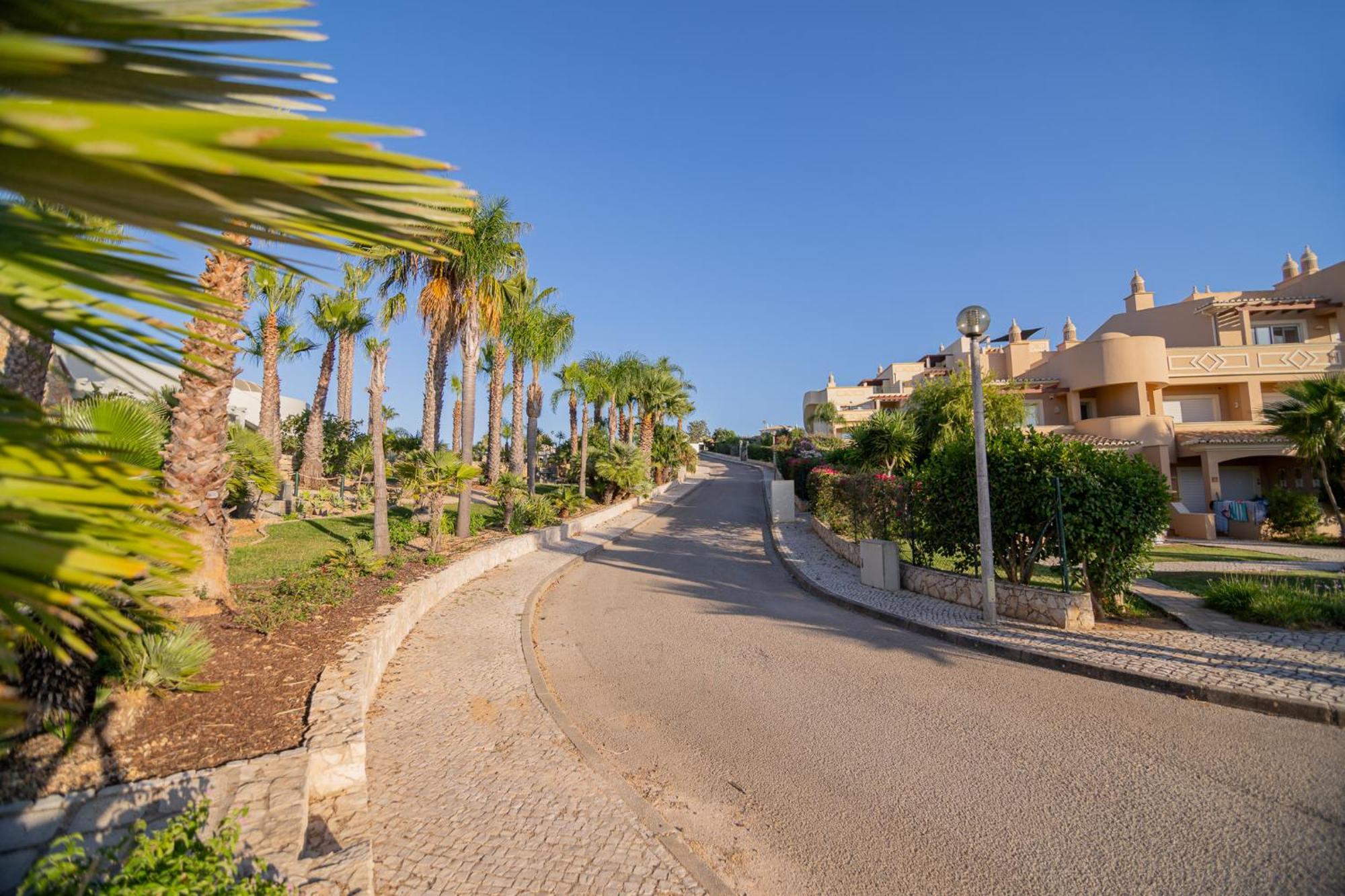 Quinta Da Boa Nova - Cheerful And Spacious 2-Bedroom Duplex Estômbar المظهر الخارجي الصورة